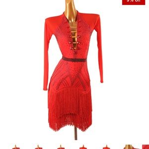 New with tags! Only been tried on once and the style is not flattering for me.